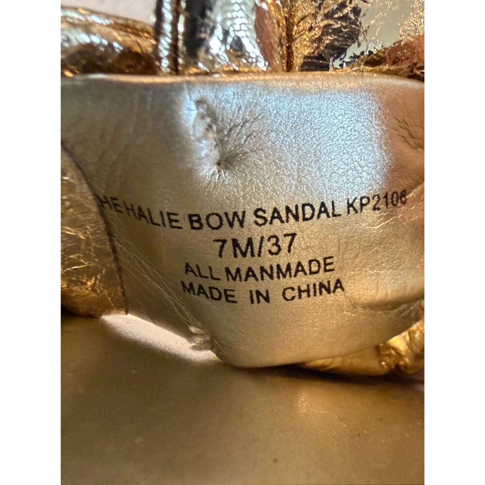 Katy Perry Collections Halie Bow Crinkled Metallic Gold Knot Sandal 7 - Picture 4 of 5